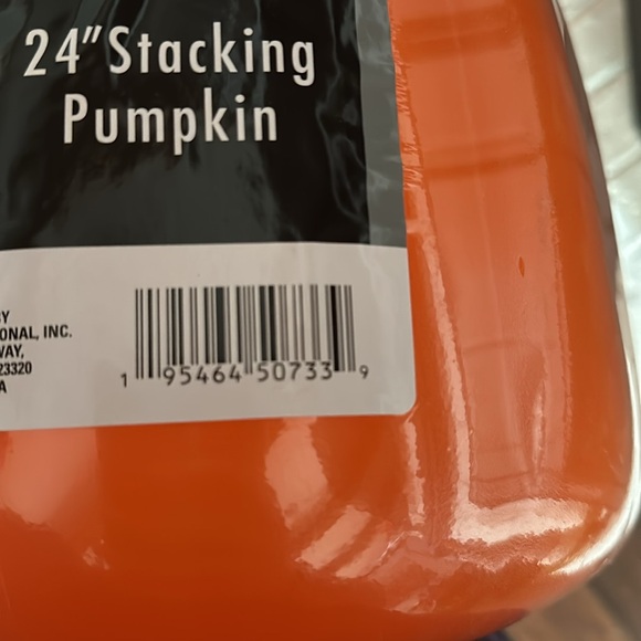 24” Stacking Pumpkins - Picture 3 of 3